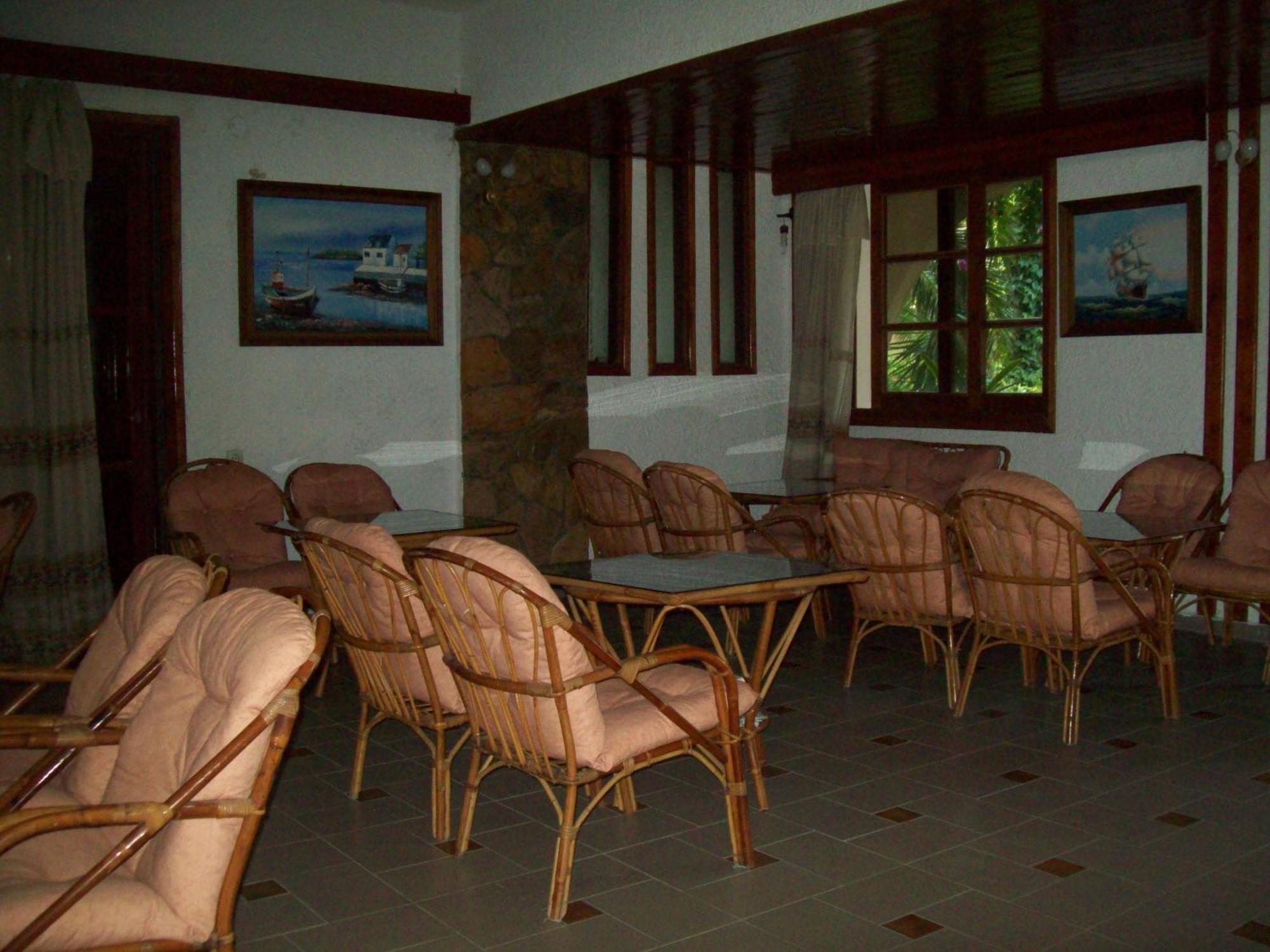 Kato Stalos Beach Luaran gambar